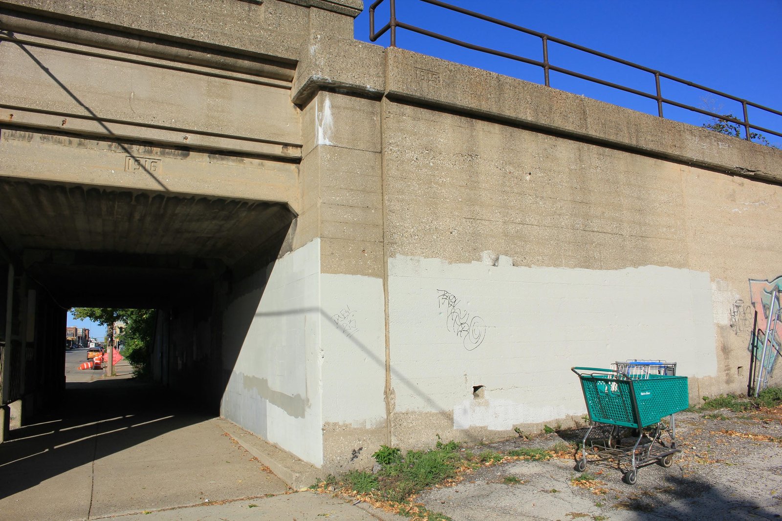 North abutment